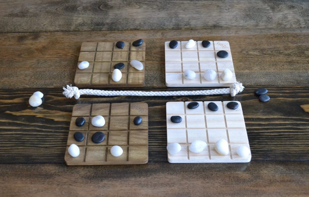 A game of SHOBU in progress.