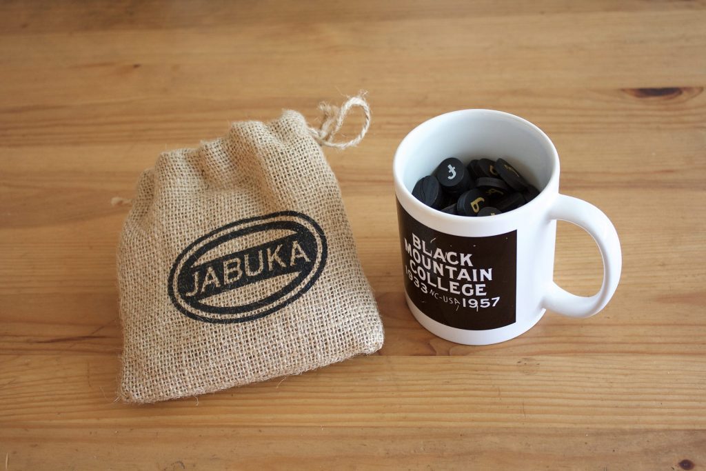 cup of jabuka