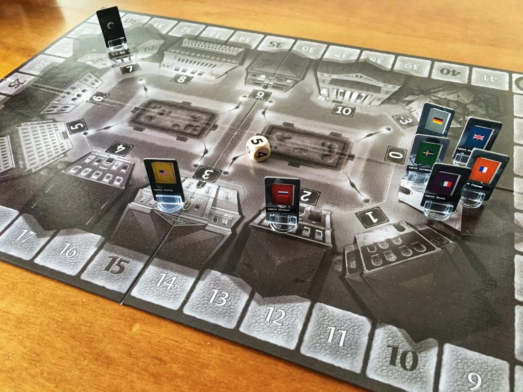 Scotland Yard Game Review — Meeple Mountain