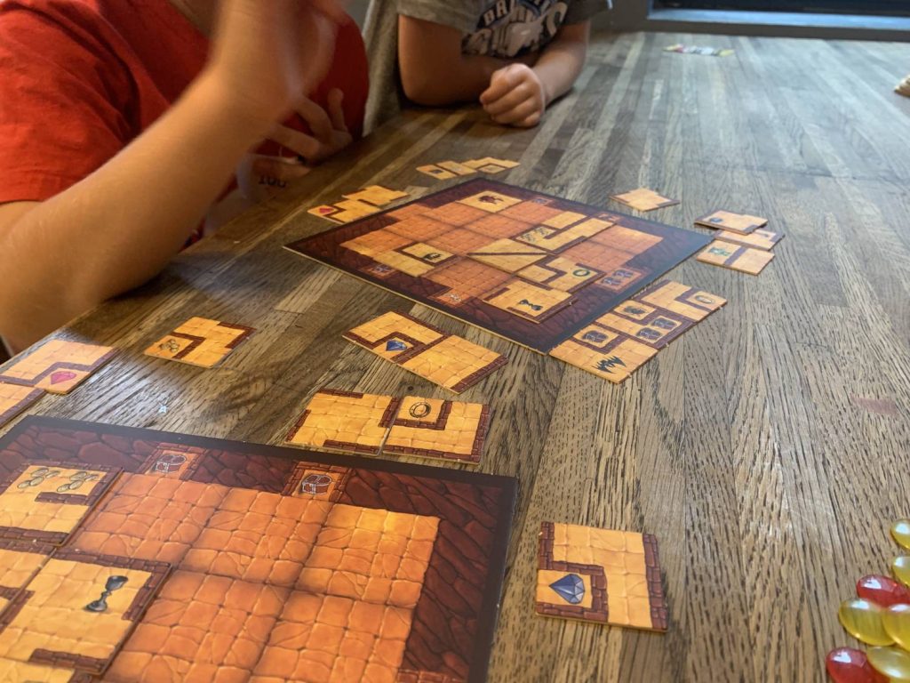 Children playing Mysterious Dungeon.