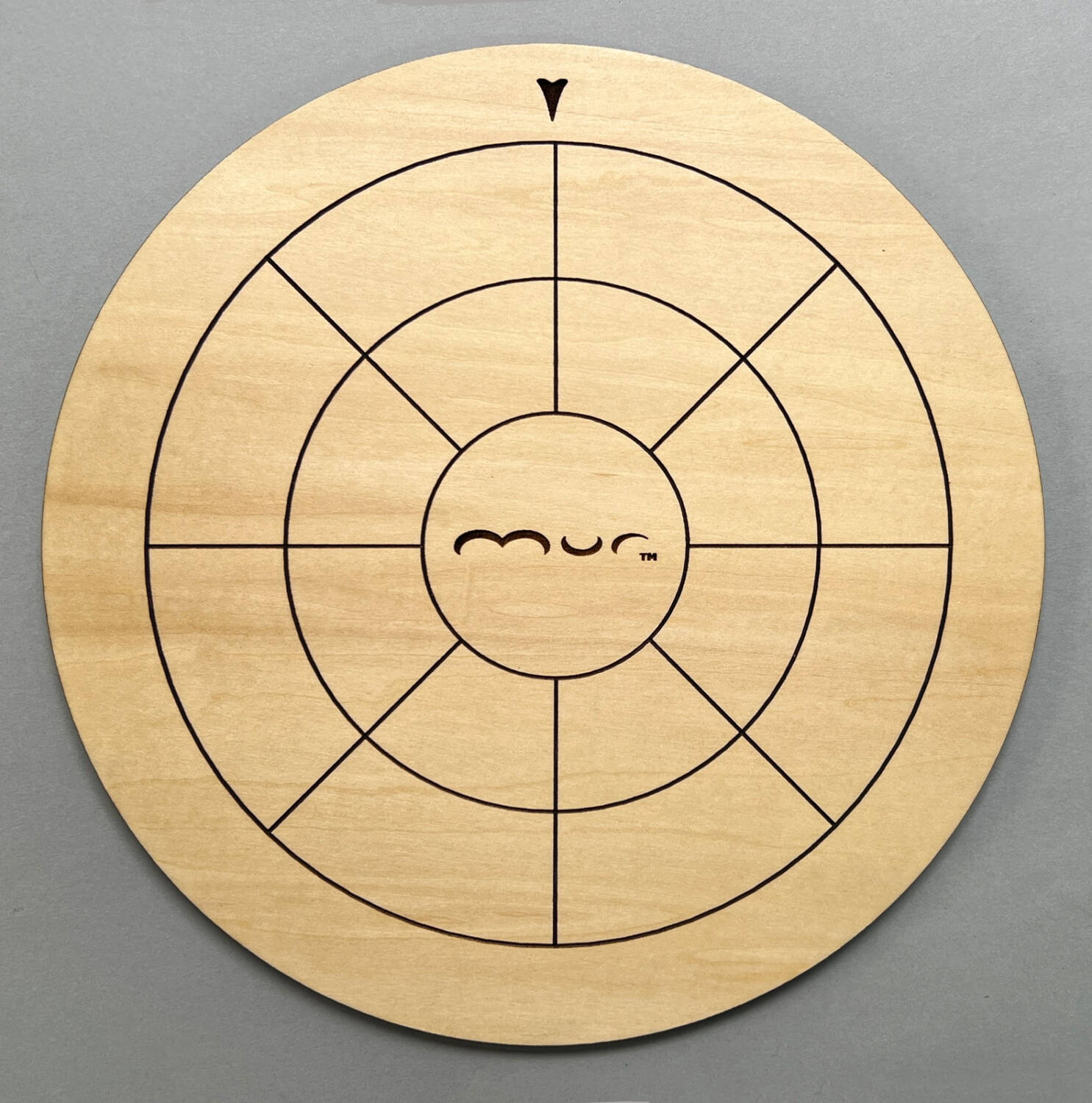 The intriguing, circular Mur board