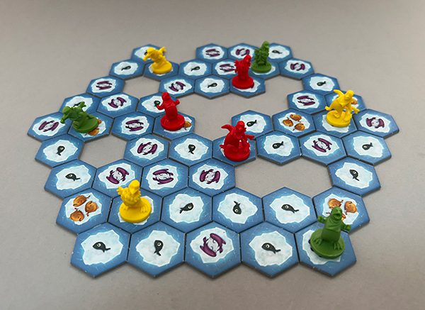 Hey! That's My Fish Deluxe Board Game by Mayfair 100% COMPLETE Excellent!