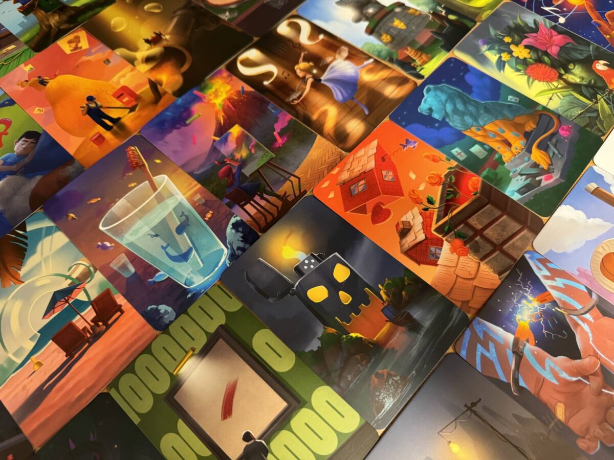 Mysterium Park Board Game - Enigmatic Cooperative Mystery Game with Ghostly Intrigue, Fun for Family Game Night, Ages 10+, 2-7 Players, 30 Minute Playtime, Made by Libellud